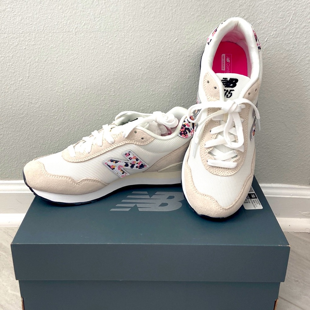 Brand NEW | New Balance | 8.5 👟